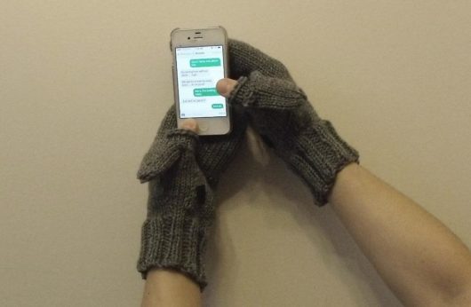Learn to Knit Texting Mitts