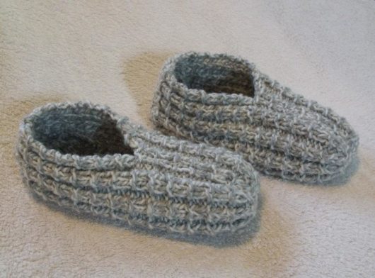 Easy to Knit Slippers Pattern