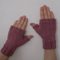 Knitted fingerless mitts knitting pattern