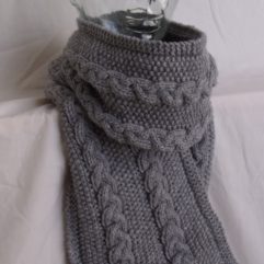 Cable knit scarf knitting pattern