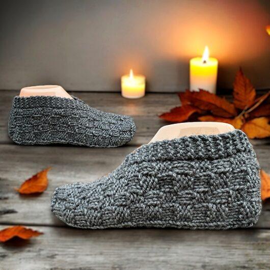 Knitted Slippers for Men - FREE Knitting Pattern