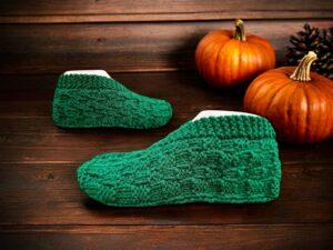 Knitted Slippers for Men - FREE Knitting Pattern