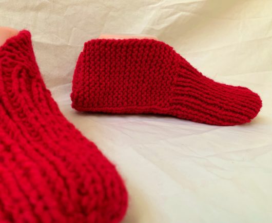 How to Knit Slippers - Free Knitting Pattern