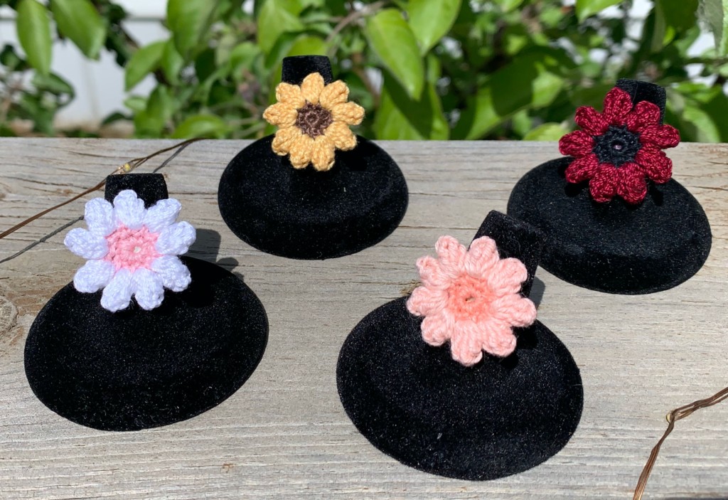 Make a ring from a crochet flower