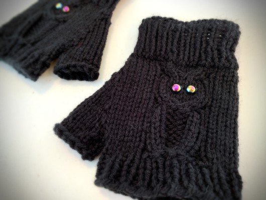 black owl knitted fingerless gloves