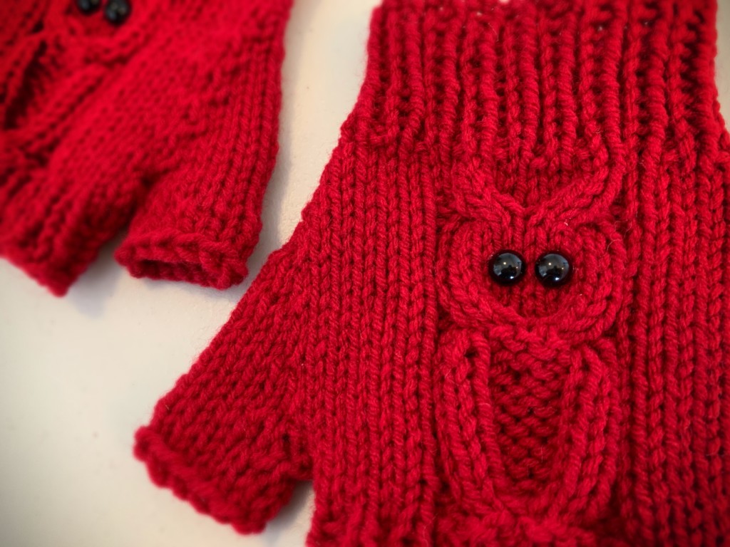 red owl knitted fingerless gloves