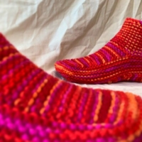 Moccasin Slippers with a Cuff – Knitting Pattern