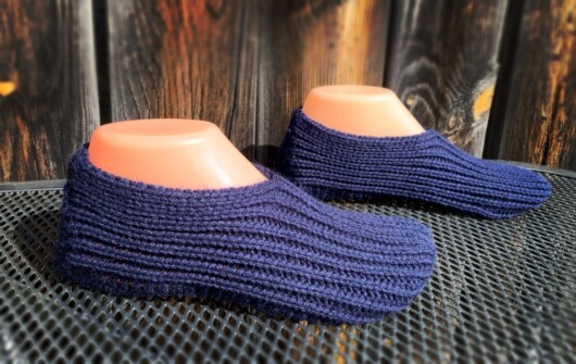 Super Simple Easy to Knit Slipper Pattern