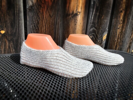 Super Simple Easy to Knit Slipper Pattern