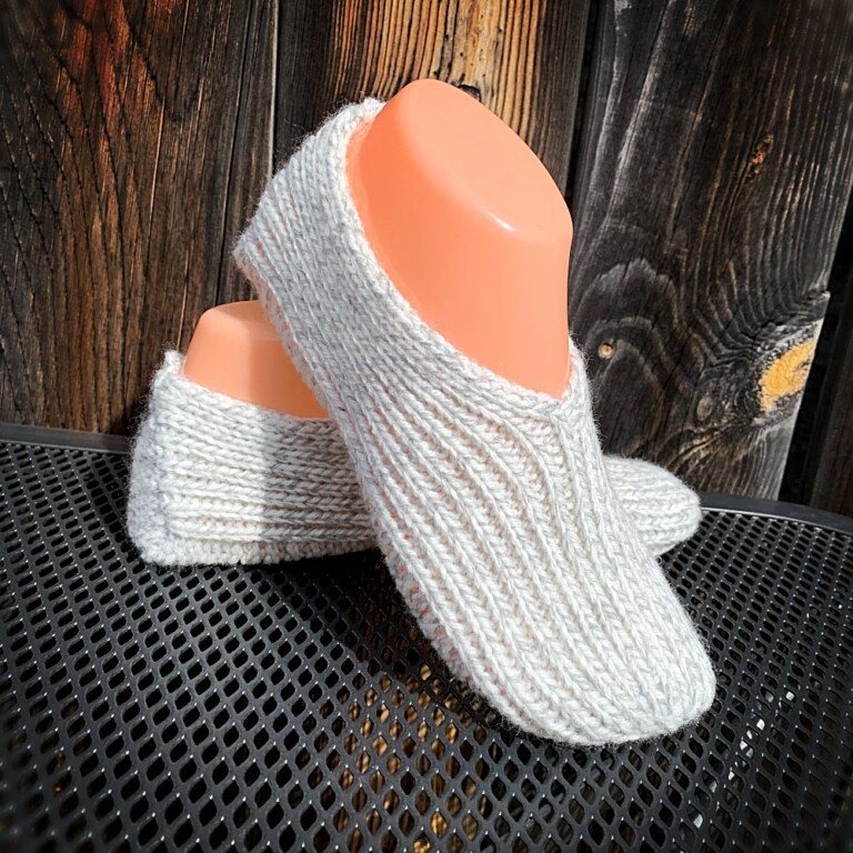 Easy To Knit Slippers Knitting Pattern For Beginners