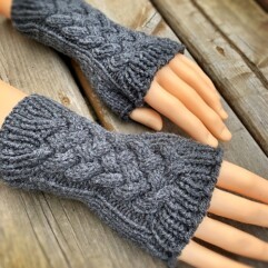 Cable Fingerless Gloves