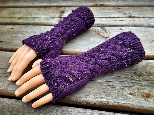 Cable Fingerless Gloves