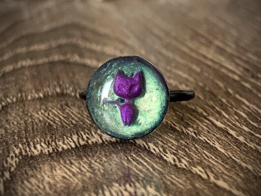 purple cat ring mother of pearl