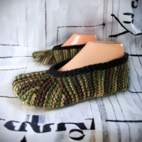 Minimalist Round Toe Slippers – Knitting Pattern Photo Tutorial!
