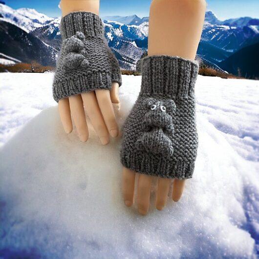 Hippo fingerless gloves - free knitting pattern