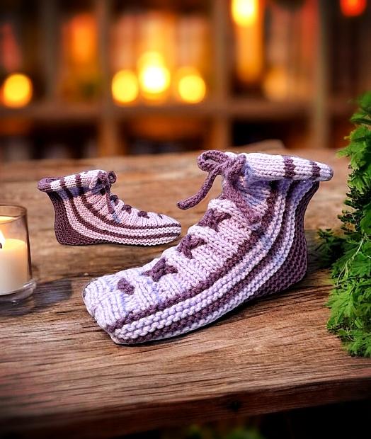 Knit Lace Up Slippers - FREE Knitting Pattern