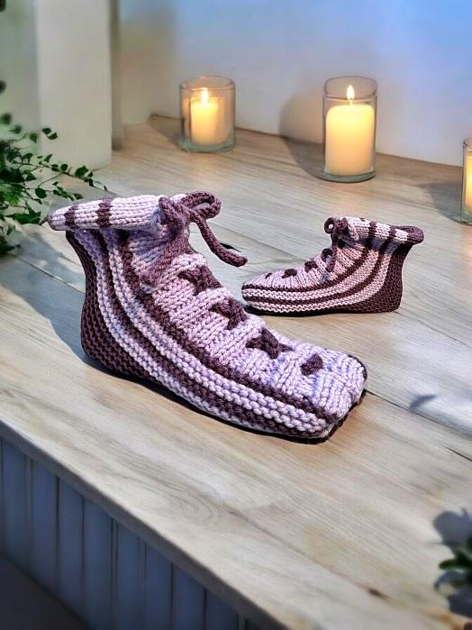 Knit Lace Up Slippers - FREE Knitting Pattern