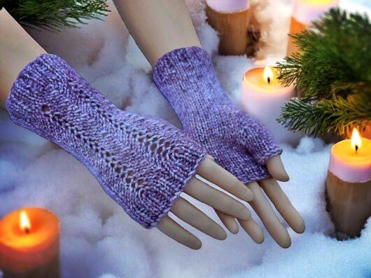 free knitting pattern fingerless gloves - zigzag elegance