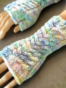 Easy to knit cable fingerless gloves