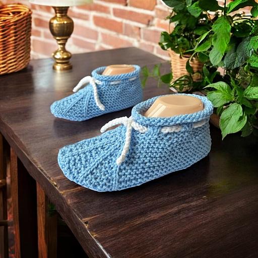 Knit slippers that stay on your feet