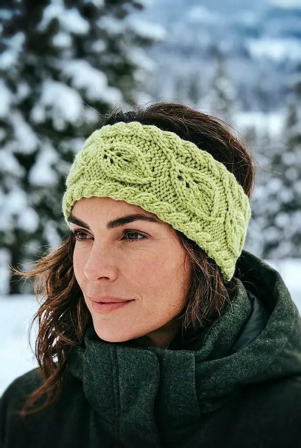 Hand knit leaf headband ear warmer free knitting pattern knit flat on straight needles with textured autumn leaf motif