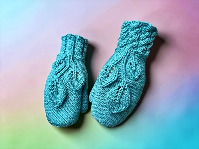 Leaf mittens knitting pattern three leaf design cable cuff knit flat
