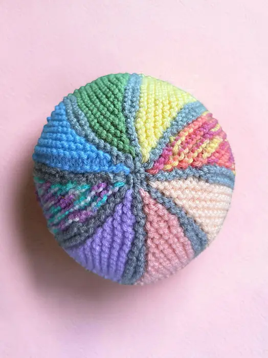 mosaic scrap hat viewed from the top