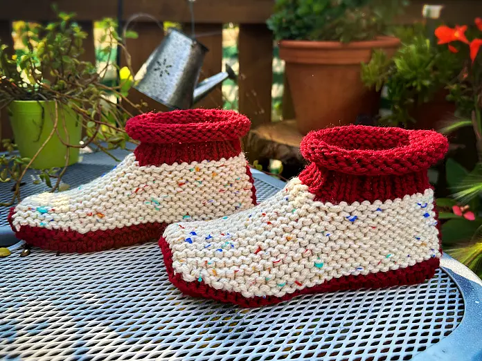 Chunky double thick slippers knitting pattern
