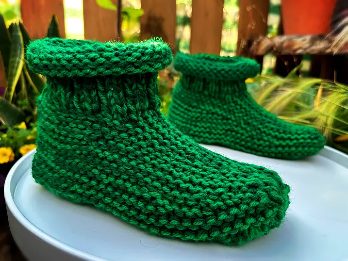 Free slipper knitting pattern for double thick cuffed slippers