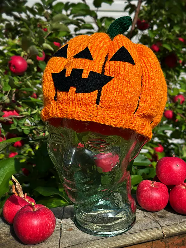 Halloween pumpkin hat free knitting pattern