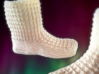 Super Cozy Textured Adult Bootie Slippers - FREE Knitting Pattern
